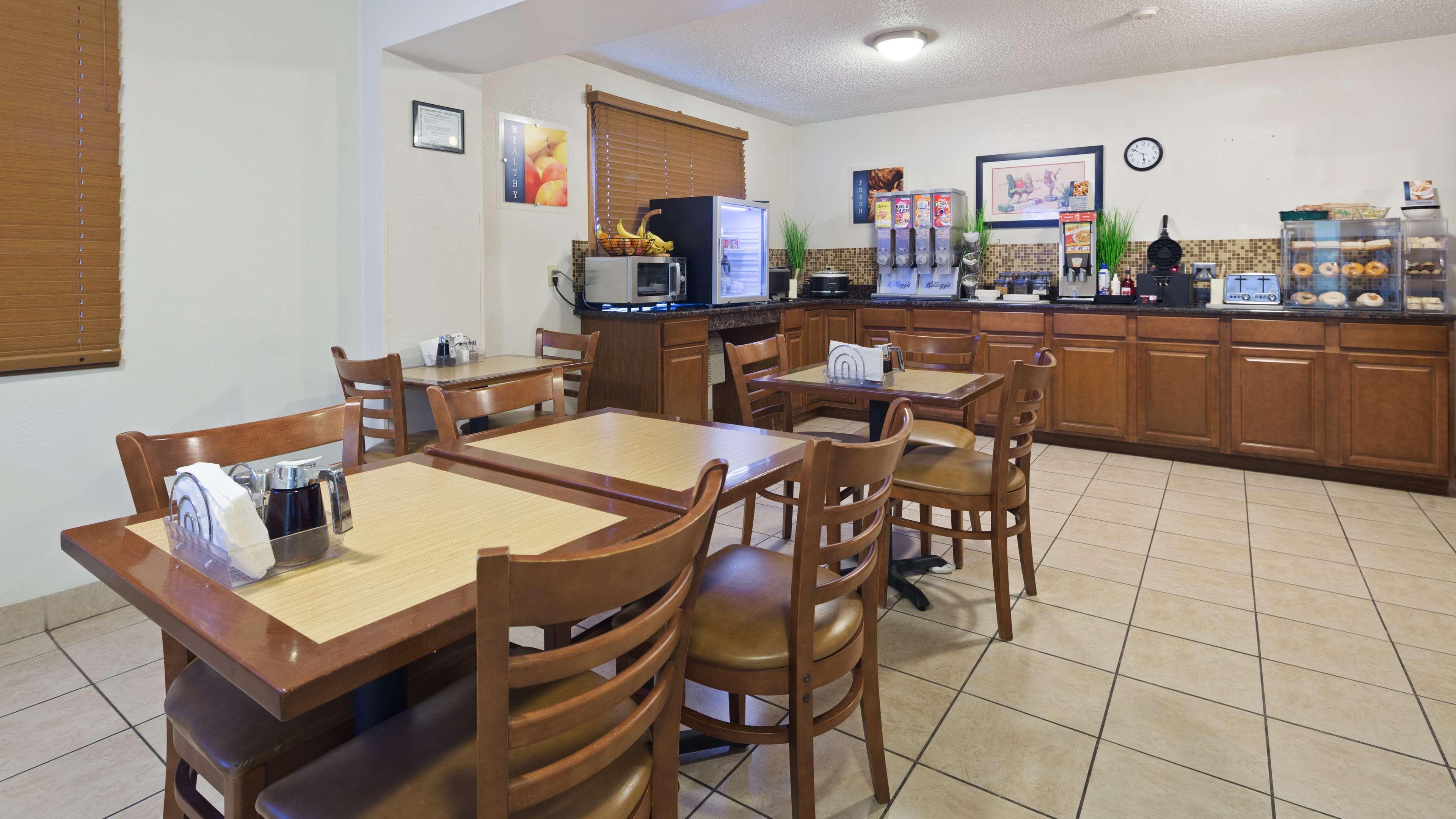 Hotel Western Mount Pleasant